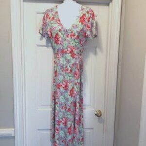WAYF flowered short sleeve maxi dress, size 4, new with tags.